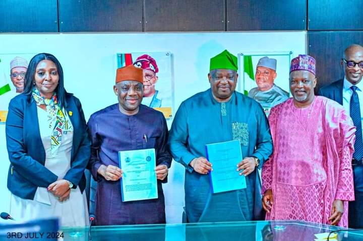 Signing of MOU between FMOH on behalf of FGN and Plateau State Government